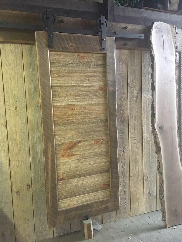 Showroom barn door-2